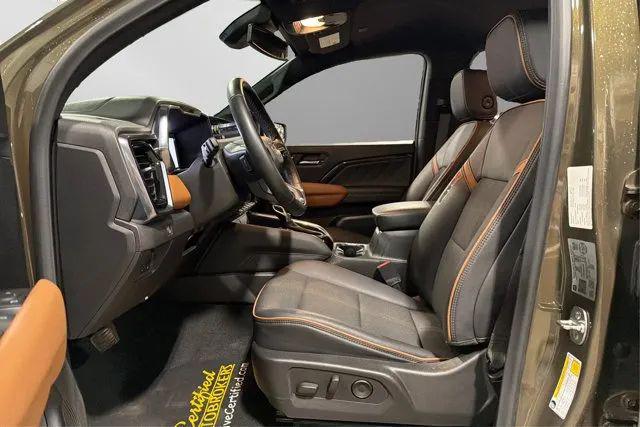 2024 GMC Canyon AT4