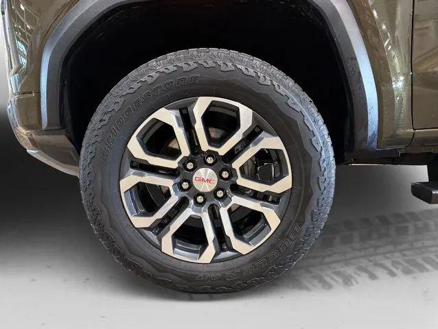 2024 GMC Canyon AT4