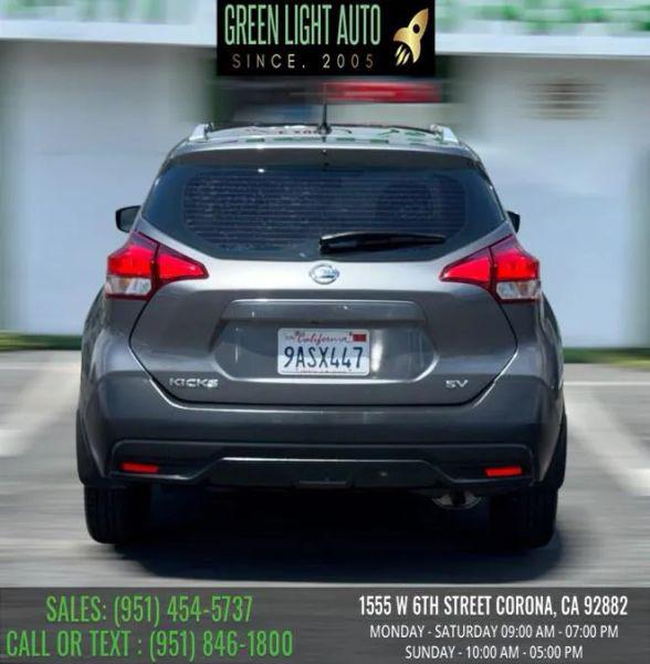 2019 Nissan Kicks SV