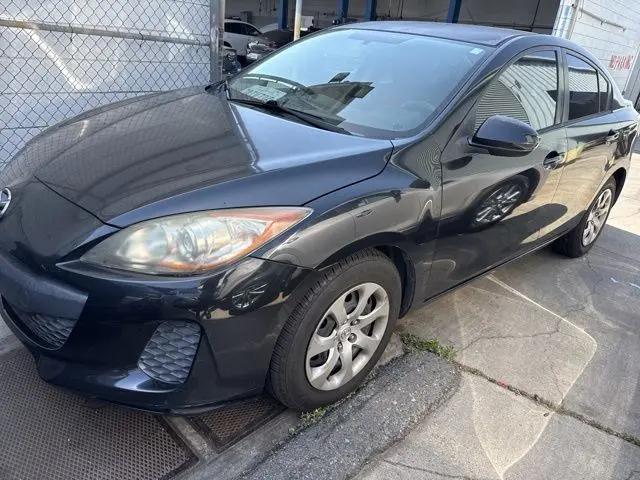 2013 Mazda Mazda3 i SV