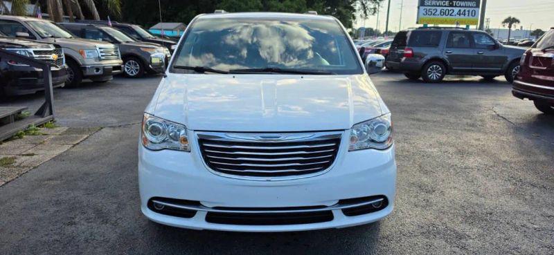 2015 Chrysler Town & Country Limited Platinum for sale in Mount Dora, FL