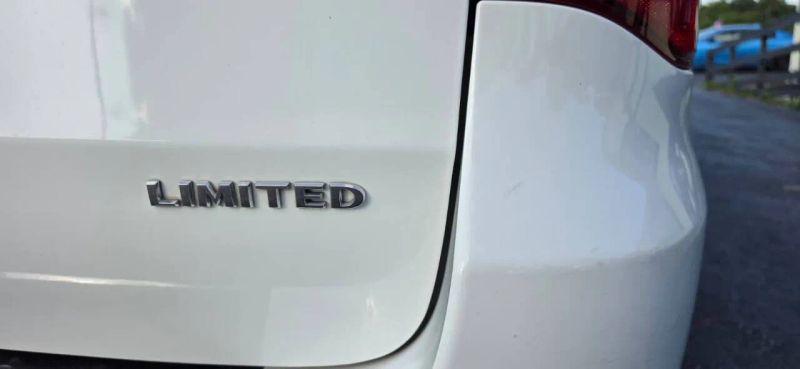 2015 Chrysler Town & Country Limited Platinum