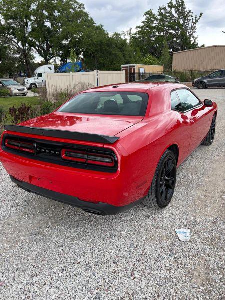 2016 Dodge Challenger SXT