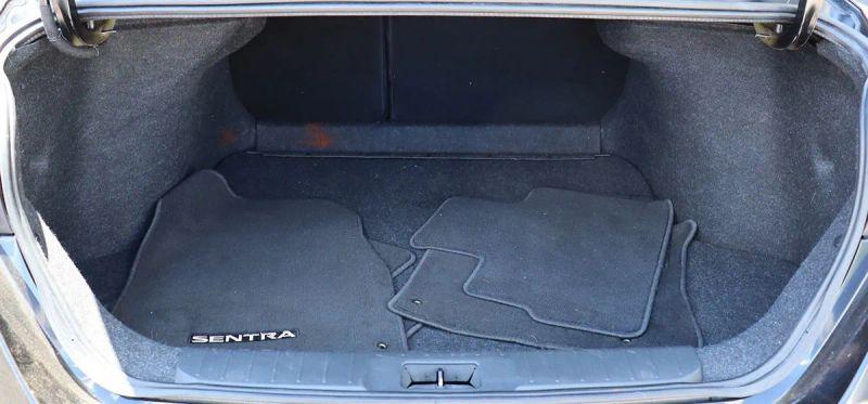 2021 Nissan Sentra SV Xtronic CVT