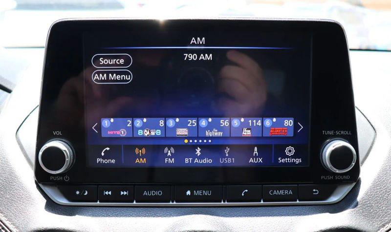 2021 Nissan Sentra SV Xtronic CVT