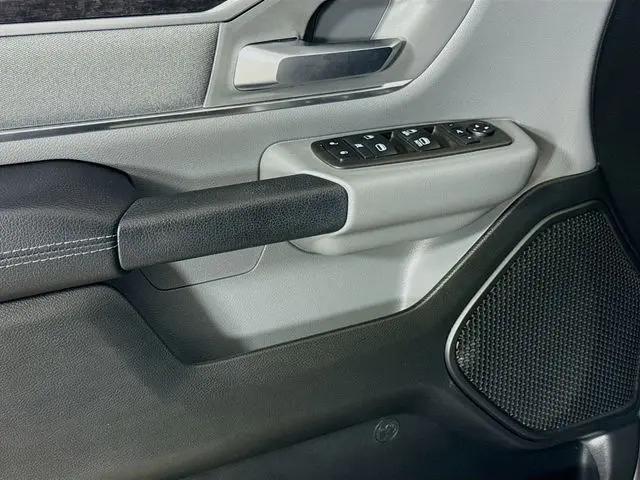 2021 Ram 1500 Big Horn Crew Cab 4x2 5'7" Box