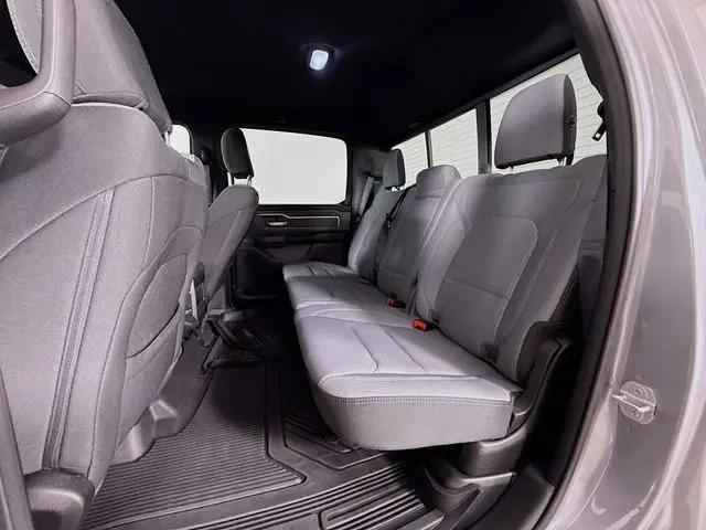 2021 Ram 1500 Big Horn Crew Cab 4x2 5'7" Box