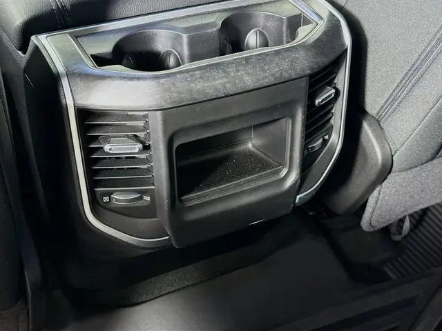 2021 Ram 1500 Big Horn Crew Cab 4x2 5'7" Box