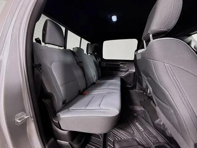 2021 Ram 1500 Big Horn Crew Cab 4x2 5'7" Box