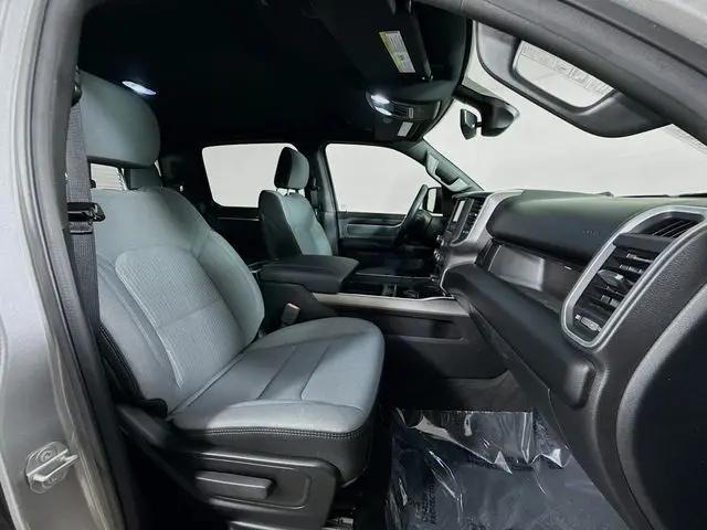 2021 Ram 1500 Big Horn Crew Cab 4x2 5'7" Box