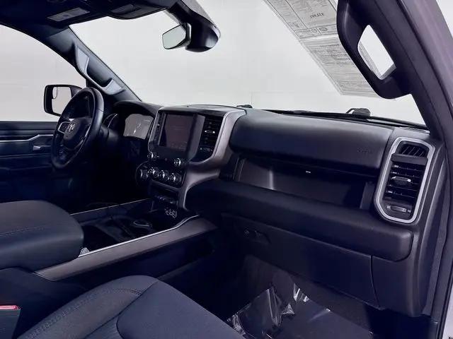2021 Ram 1500 Big Horn Crew Cab 4x2 5'7" Box