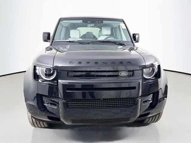 2026 Land Rover Defender P400 X-Dynamic SE
