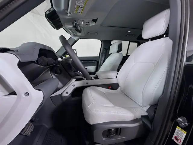 2026 Land Rover Defender P400 X-Dynamic SE