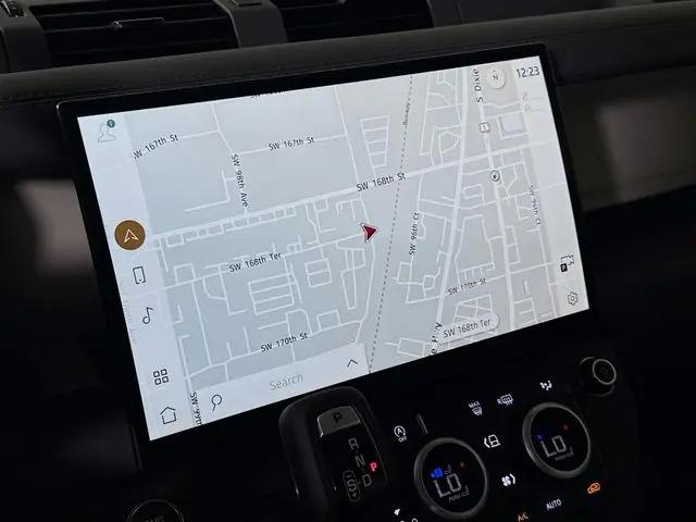 2026 Land Rover Defender P400 X-Dynamic SE