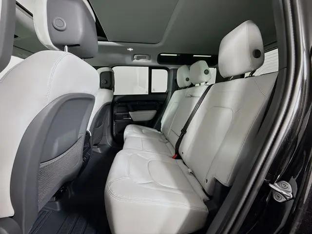 2026 Land Rover Defender P400 X-Dynamic SE