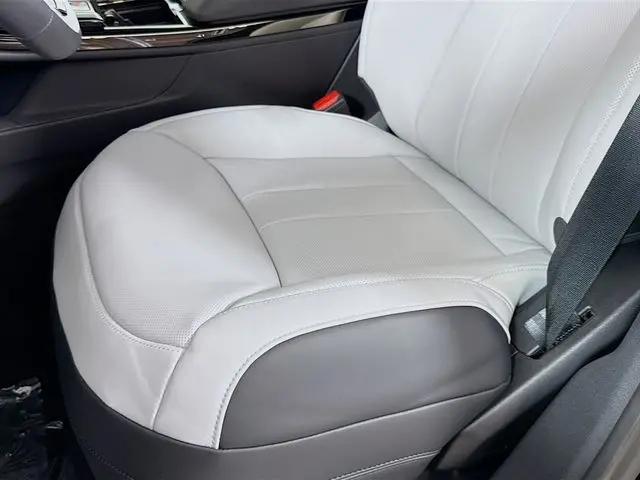 2026 Land Rover Range Rover Sport P400 Dynamic SE
