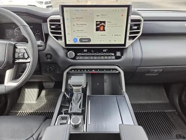 2026 Toyota Tundra Platinum CrewMax 5.5' Bed