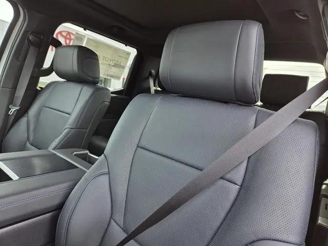 2026 Toyota Tundra Platinum CrewMax 5.5' Bed