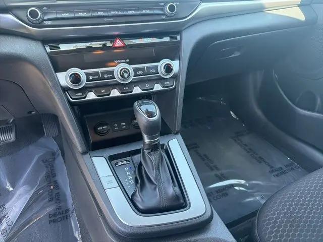 2020 Hyundai Elantra SE