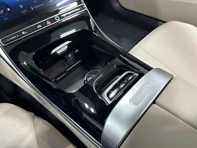 2026 Mercedes-Benz E-CLASS E 300 CLE 300