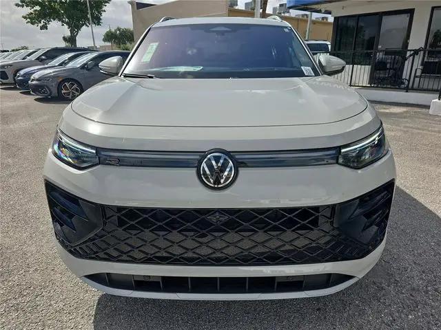 2026 Volkswagen Tiguan SEL R-Line Turbo