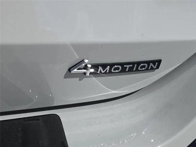 2026 Volkswagen Tiguan SEL R-Line Turbo