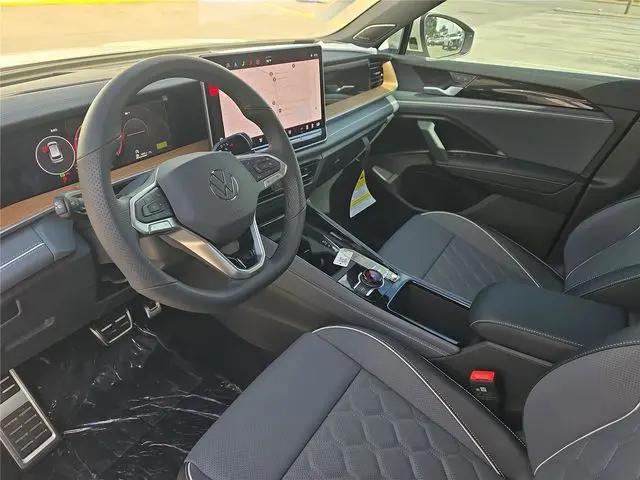 2026 Volkswagen Tiguan SEL R-Line Turbo