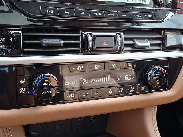 2025 Nissan Pathfinder Platinum 4WD