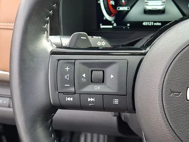 2025 Nissan Pathfinder Platinum 4WD