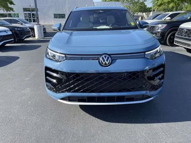 2026 Volkswagen Tiguan SEL R-Line Turbo