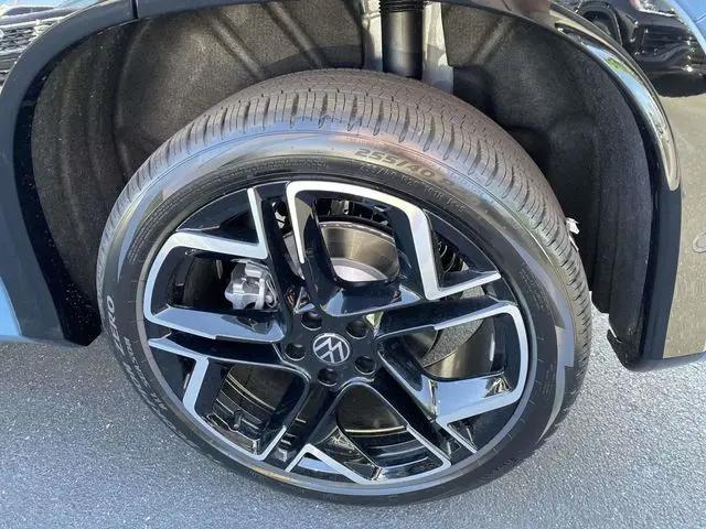 2026 Volkswagen Tiguan SEL R-Line Turbo