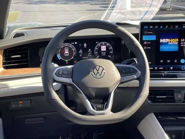 2026 Volkswagen Tiguan SEL R-Line Turbo