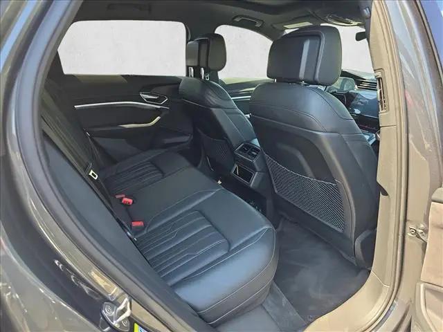 2019 Audi e-tron Premium Plus