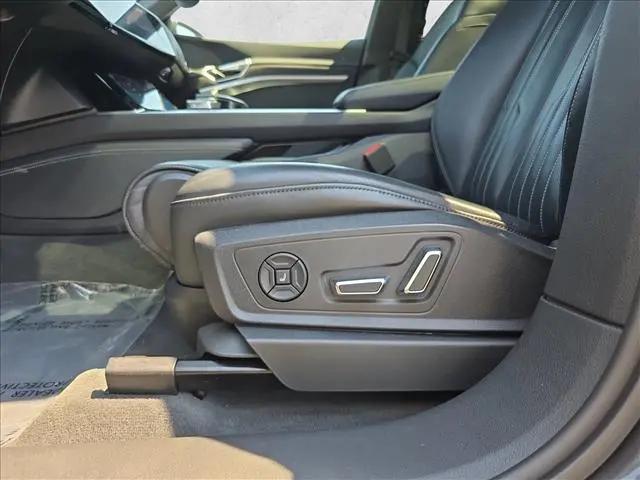 2019 Audi e-tron Premium Plus