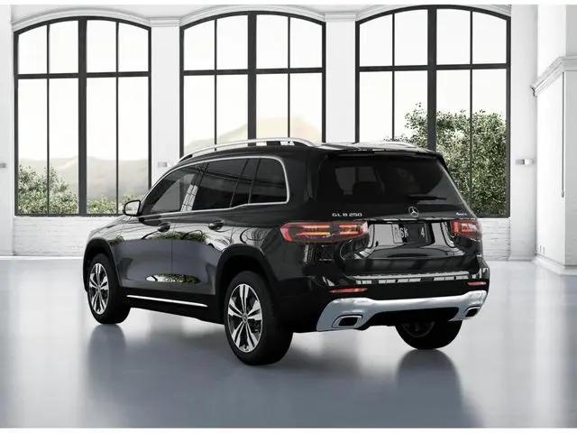 2026 Mercedes-Benz GLB 4MATIC