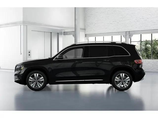 2026 Mercedes-Benz GLB 4MATIC