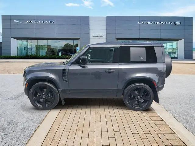 2024 Land Rover Defender 90 P525 V8