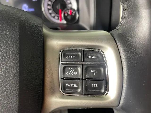 2017 Ram 1500 Laramie Crew Cab 4x4 5'7" Box