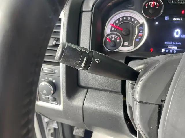 2017 Ram 1500 Laramie Crew Cab 4x4 5'7" Box