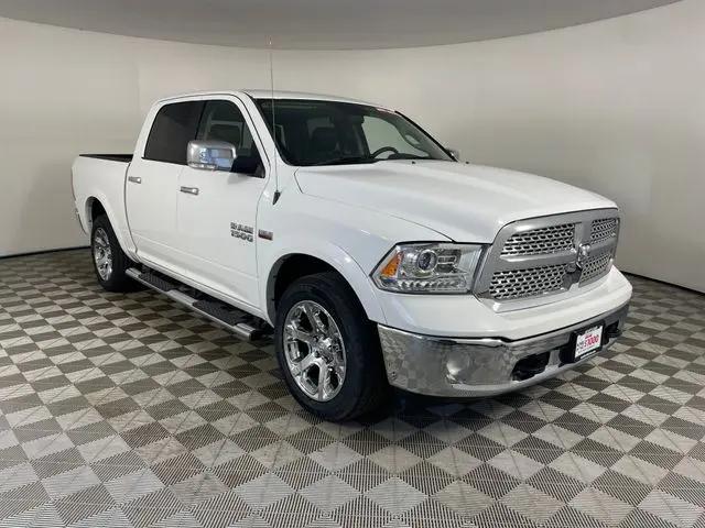 2017 Ram 1500 Laramie Crew Cab 4x4 5'7" Box