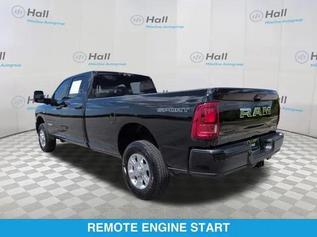 2026 Ram 3500 Big Horn Crew Cab 4x4 8' Box