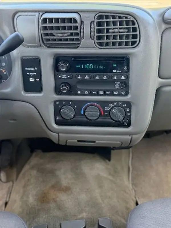 2003 Chevrolet S-10 LS