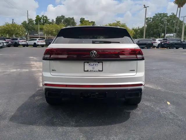 2026 Volkswagen Atlas Cross Sport SEL R-Line Black