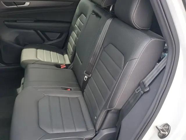 2026 Volkswagen Atlas Cross Sport SEL R-Line Black