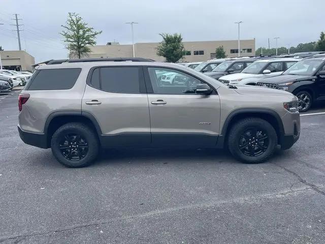 2023 GMC Acadia AWD AT4