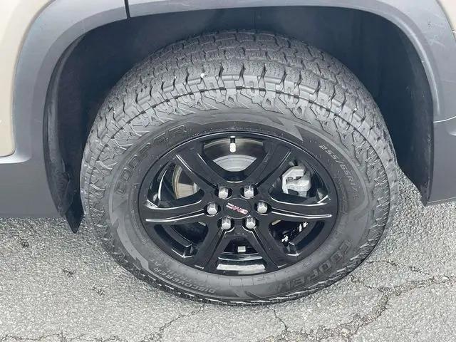 2023 GMC Acadia AWD AT4