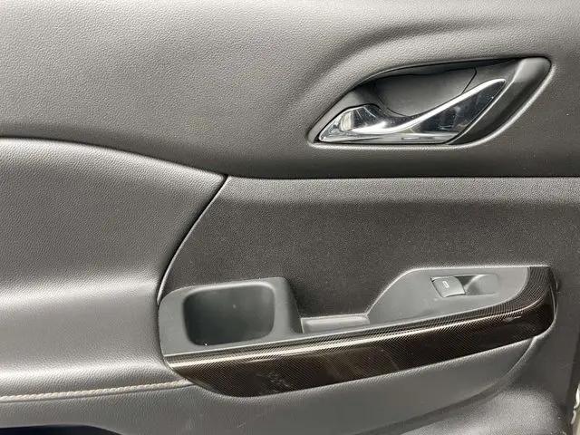2023 GMC Acadia AWD AT4