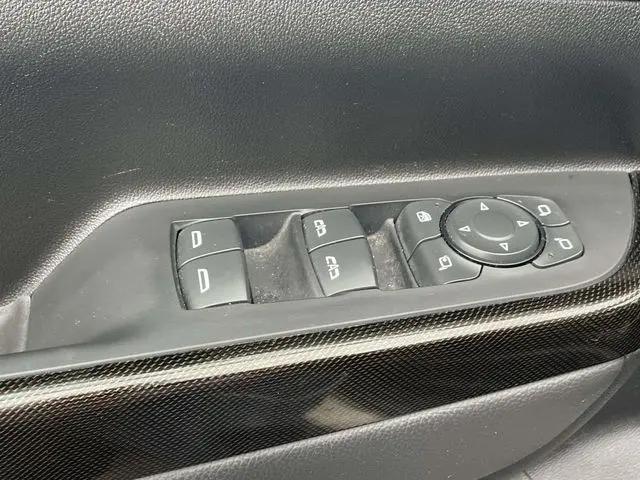 2023 GMC Acadia AWD AT4