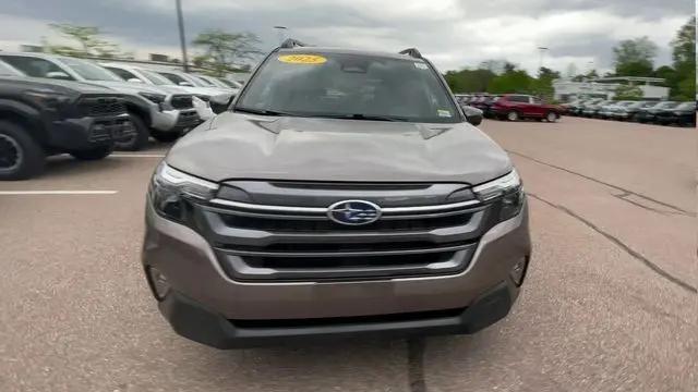 2025 Subaru Forester Premium Hybrid
