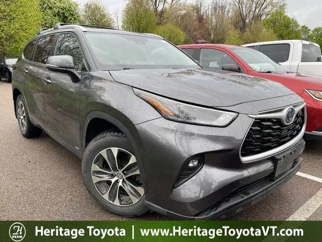 2022 Toyota Highlander Hybrid XLE for sale in Burlington, VT